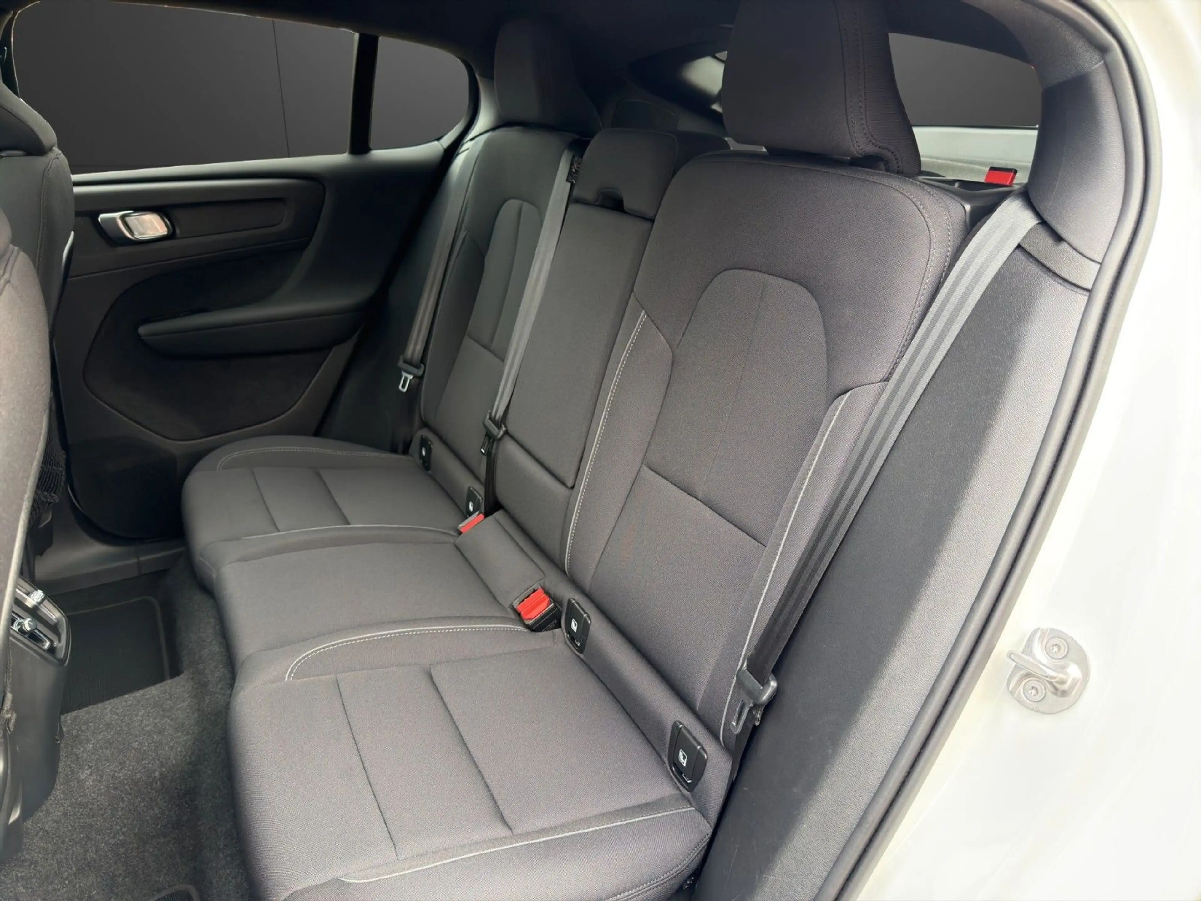 Volvo C40 Plus Recharge Pure Electric 2WD — photo 11
