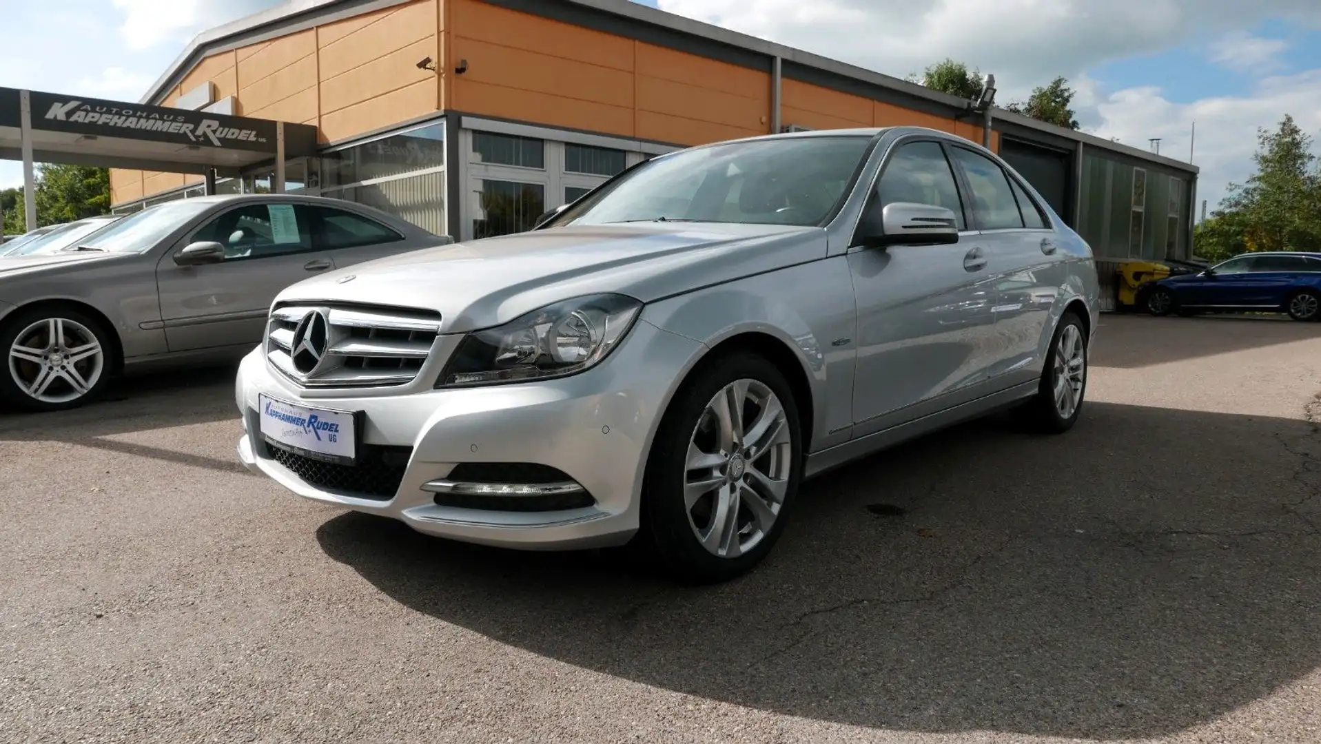 Mercedes-Benz C 220 CDI AVANTGARDE/AUTOMATIK Silber - 1