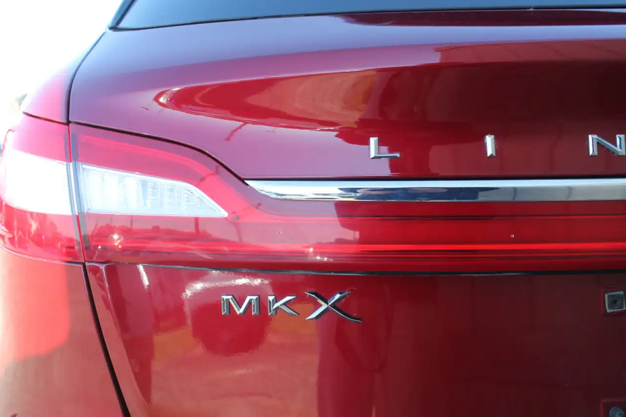 Lincoln MKX снимка Lincoln MKX