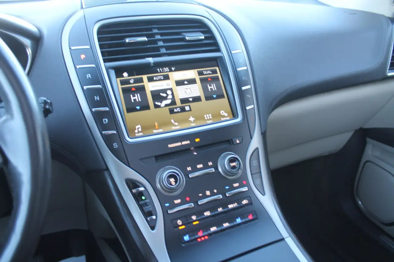 Lincoln MKX снимка Lincoln MKX