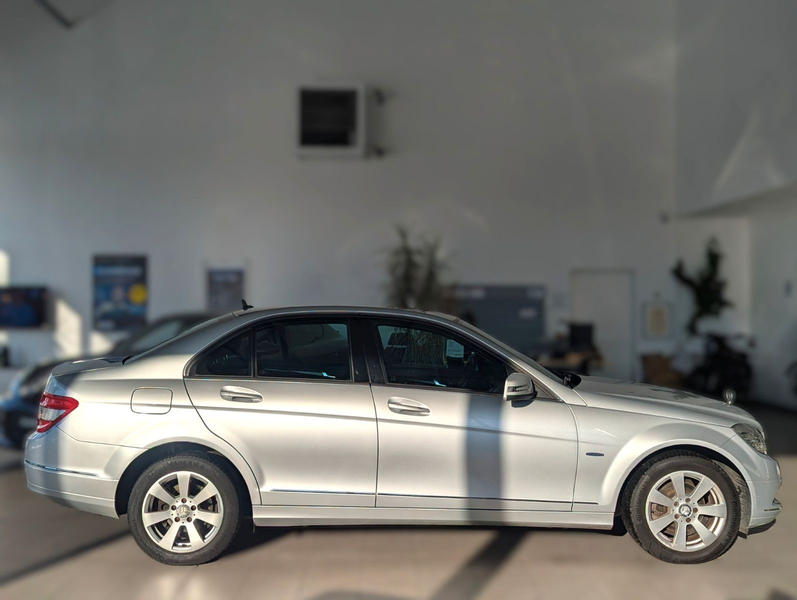 Mercedes-Benz C 180 CGI Limo Elegance Aut. /SHZ /PDC — photo 6
