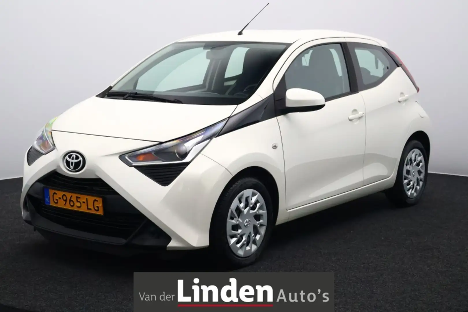 Toyota Aygo 1.0 VVT-i x-play | 5-Deurs | Airco | Carplay NAVI Bianco - 1