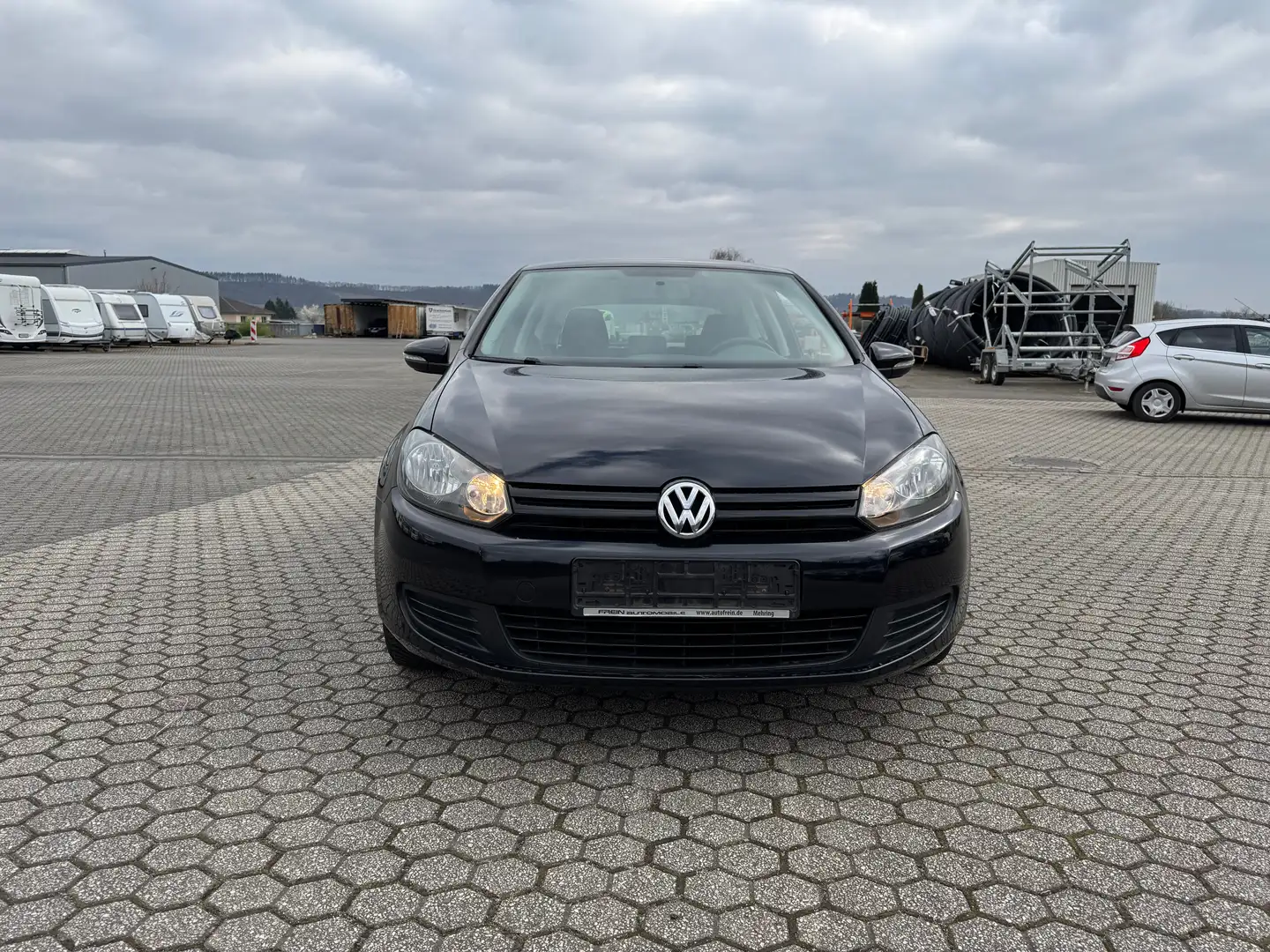 Volkswagen Golf Trendline Noir - 1