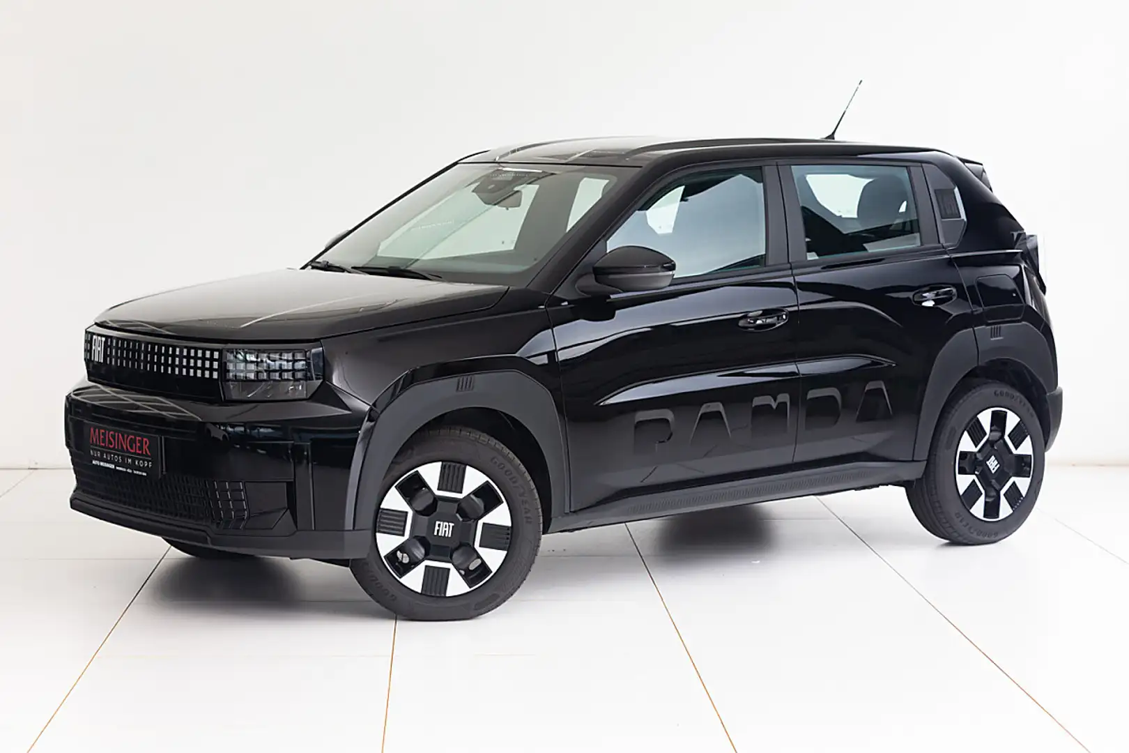 Fiat Grande Panda Hybrid mHEV 110 6-Gang eDCT Icon Schwarz - 1