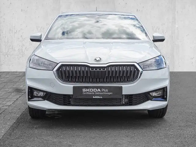 Skoda Fabia view 3