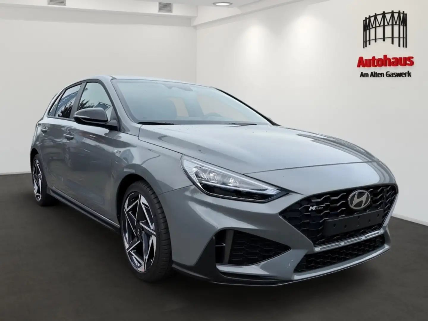 Hyundai i30 N-LINE AUTOMATIK+EL.SITZE+TOTWINKELASSISTENT+LED Grau - 2