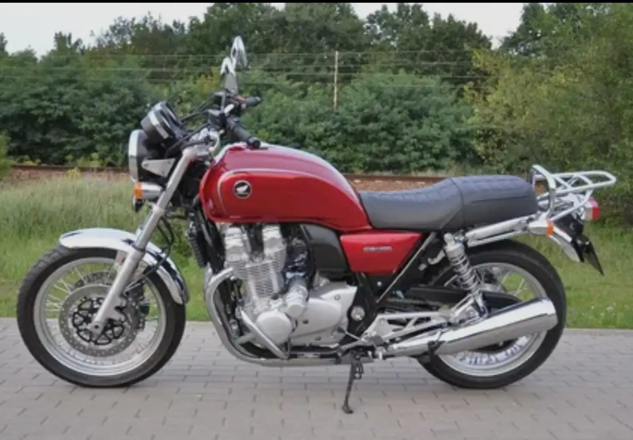 Honda CB 1100