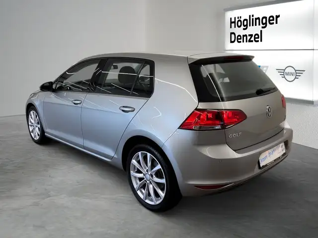 Volkswagen Golf view 9
