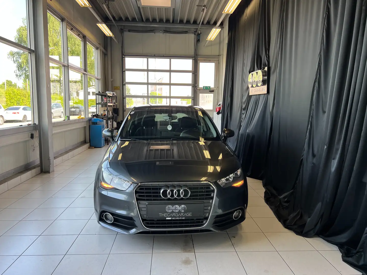 Audi A1 ambition Grau - 2