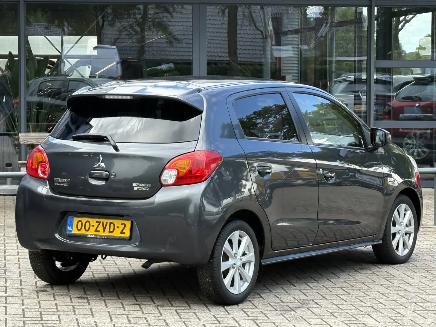 Mitsubishi Space Star 1.2 Intense+/Keyless/Clima/Start Stop/Volledig Ond Сірий - 2