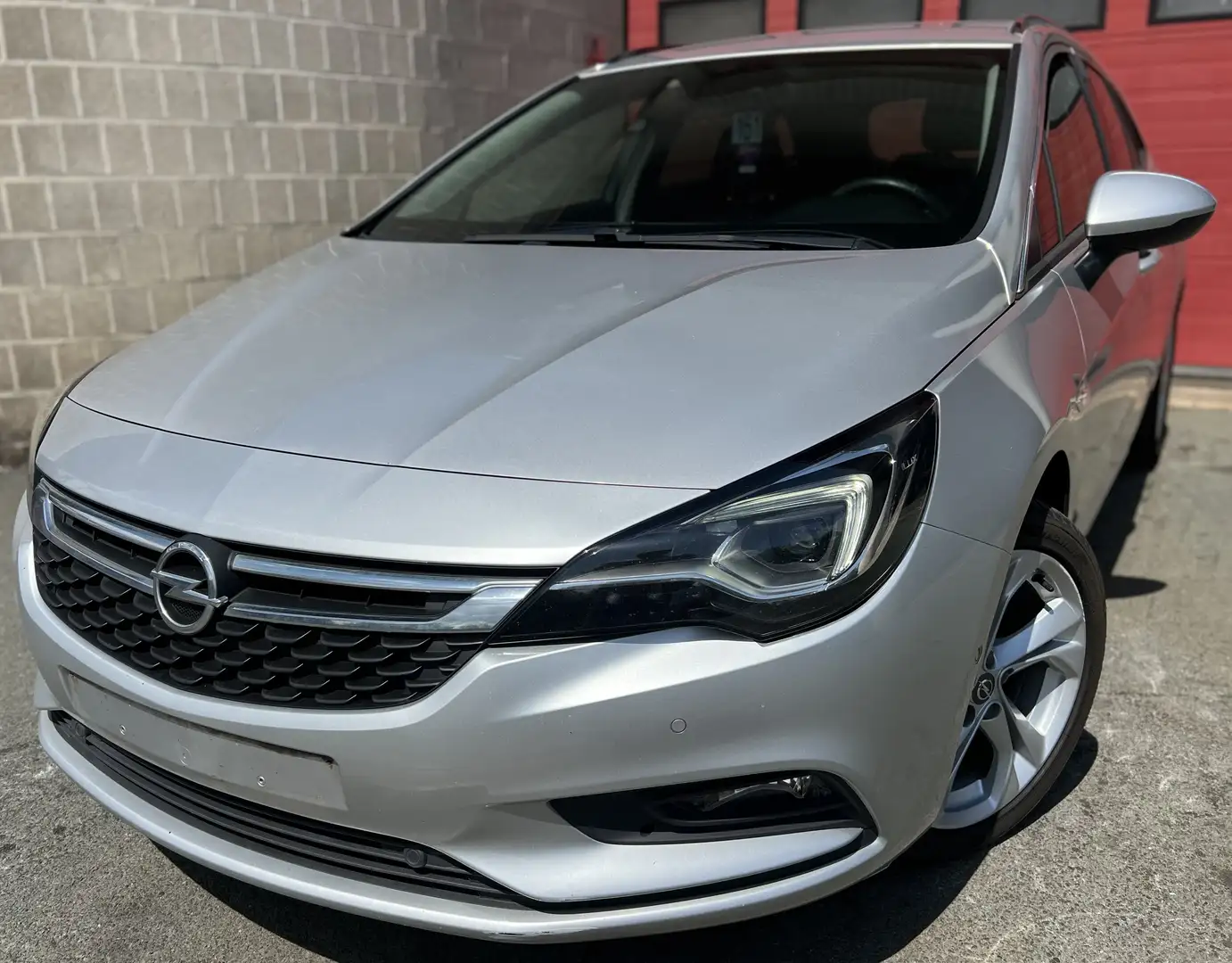 Opel Astra Sports Tourer 1.6 CDTi ECOTEC D Edition Gris - 1