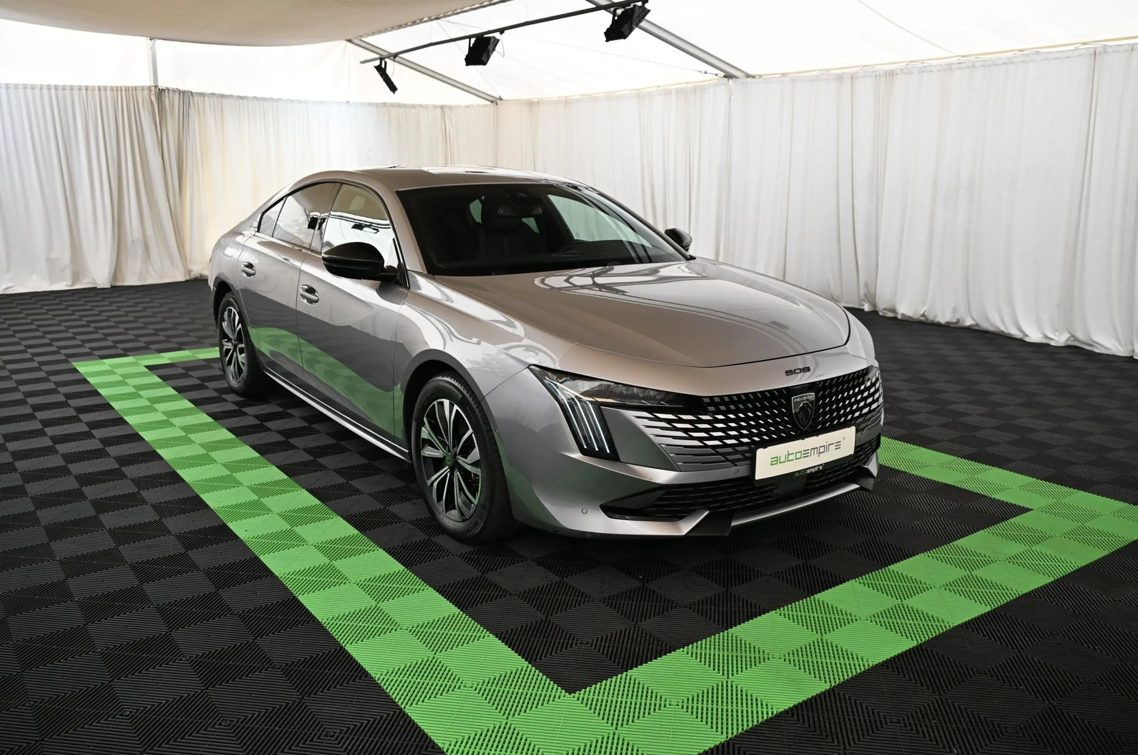Peugeot 508 1.6 180 PHEV e-EAT8 Allure MATRIX/NAV/ACC/17 — photo 4