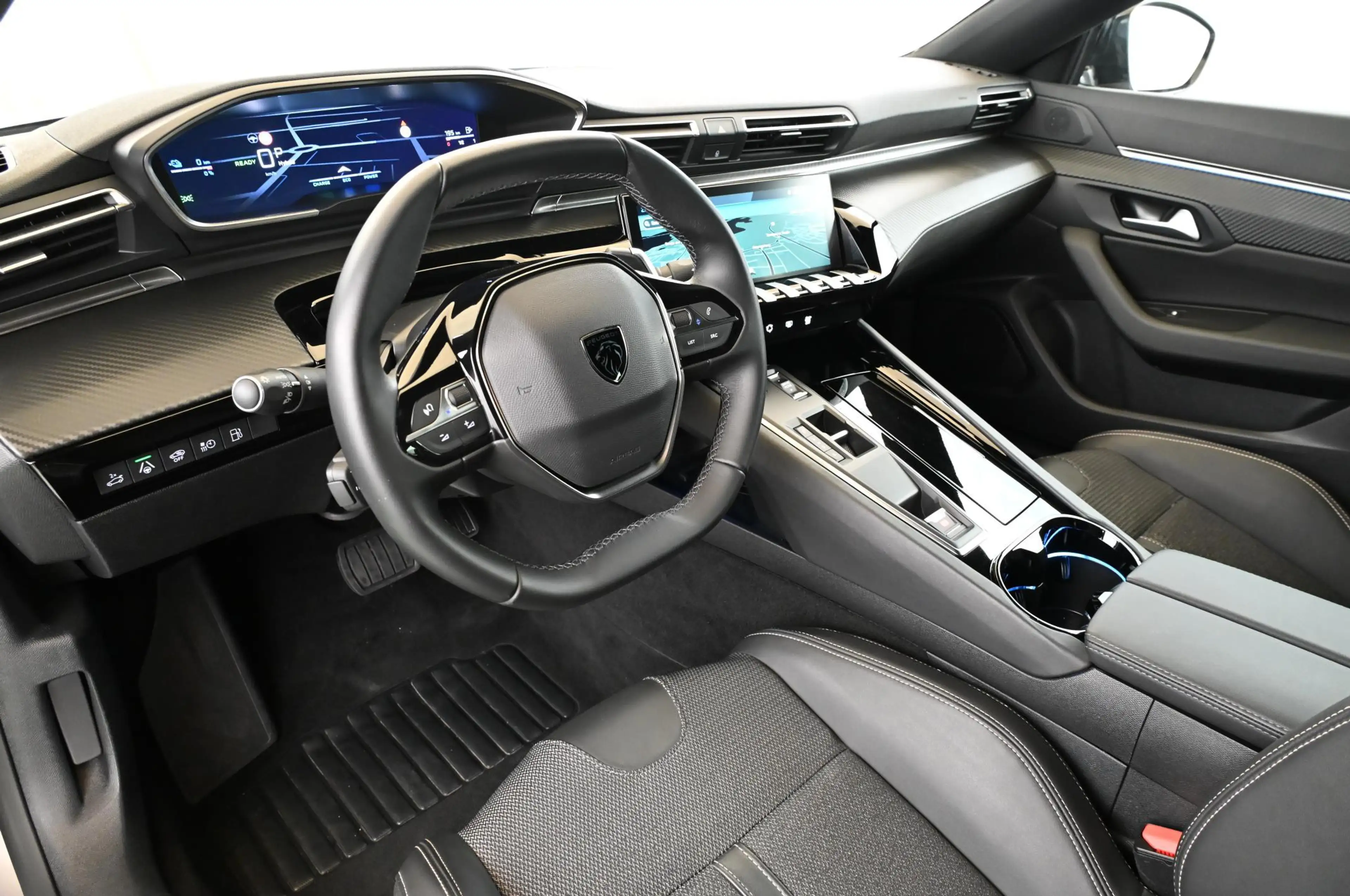 Peugeot 508 1.6 180 PHEV e-EAT8 Allure MATRIX/NAV/ACC/17 — photo 12