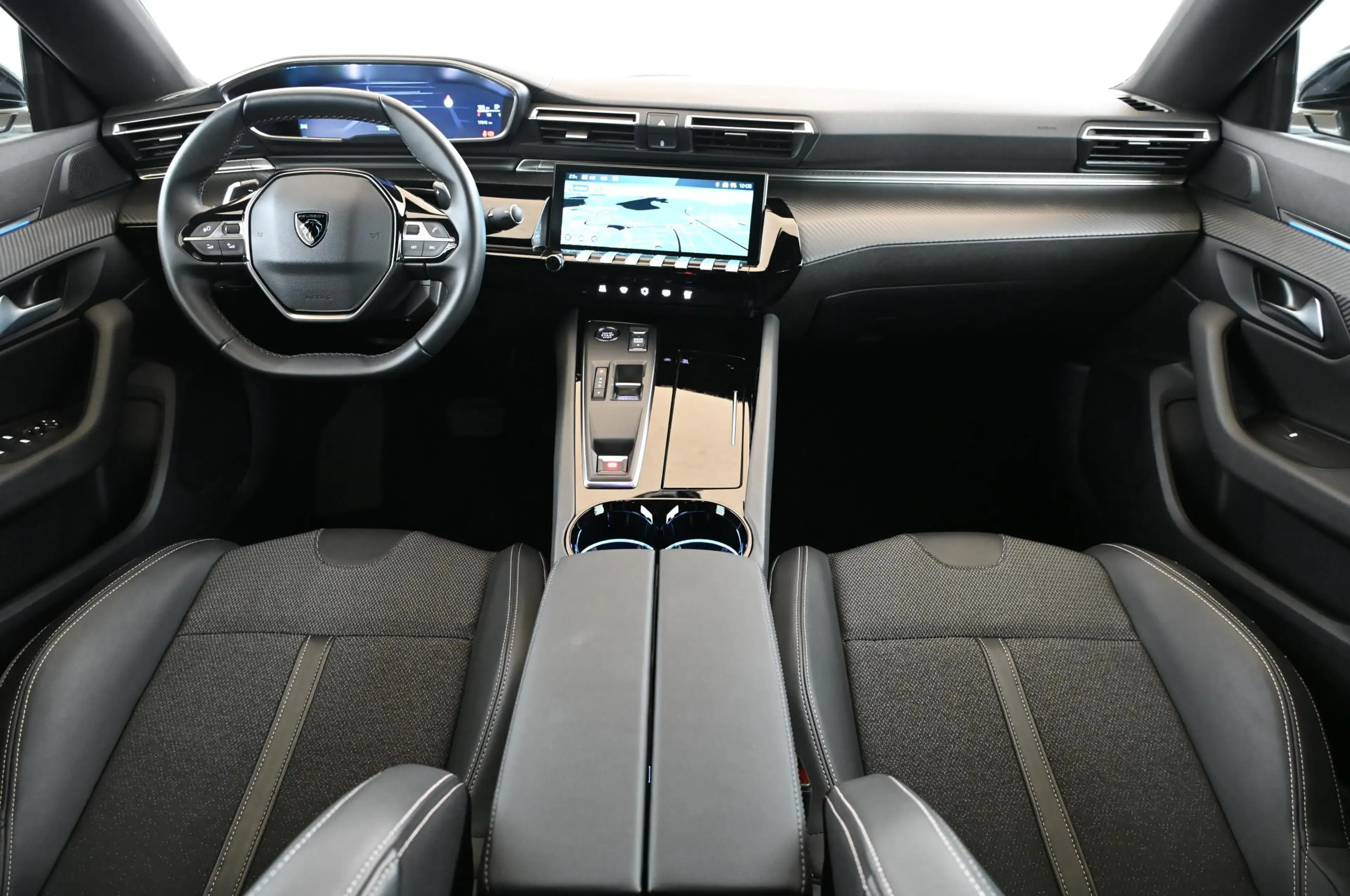 Peugeot 508 1.6 180 PHEV e-EAT8 Allure MATRIX/NAV/ACC/17 — photo 11