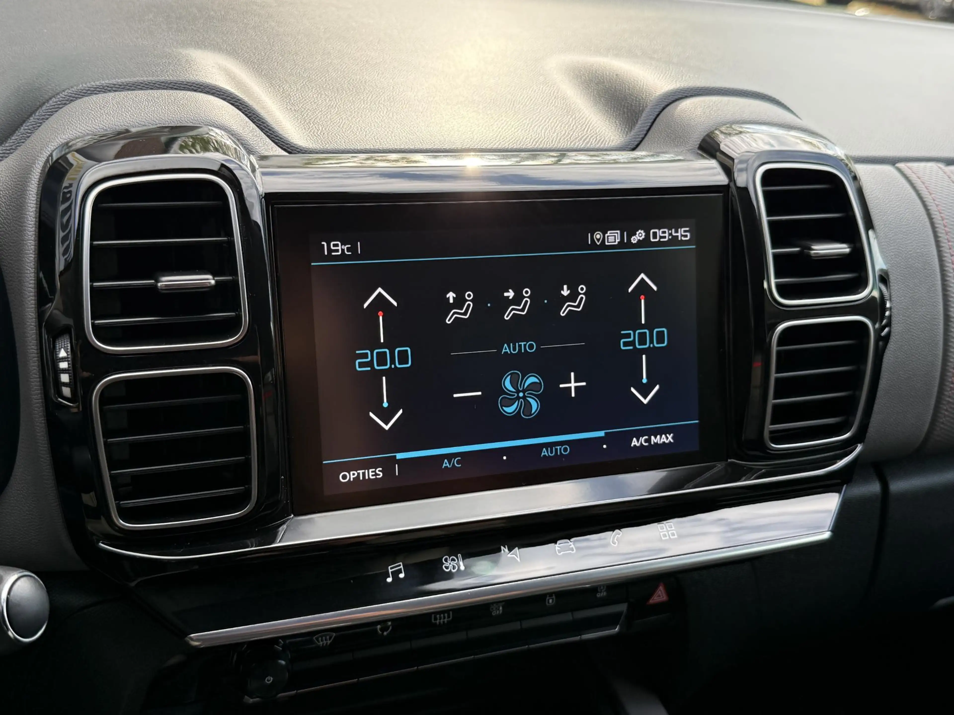 Citroen C5 Aircross 1.6 PureTech Feel Aut. |Camera|Carplay|Trekhaak| — photo 12