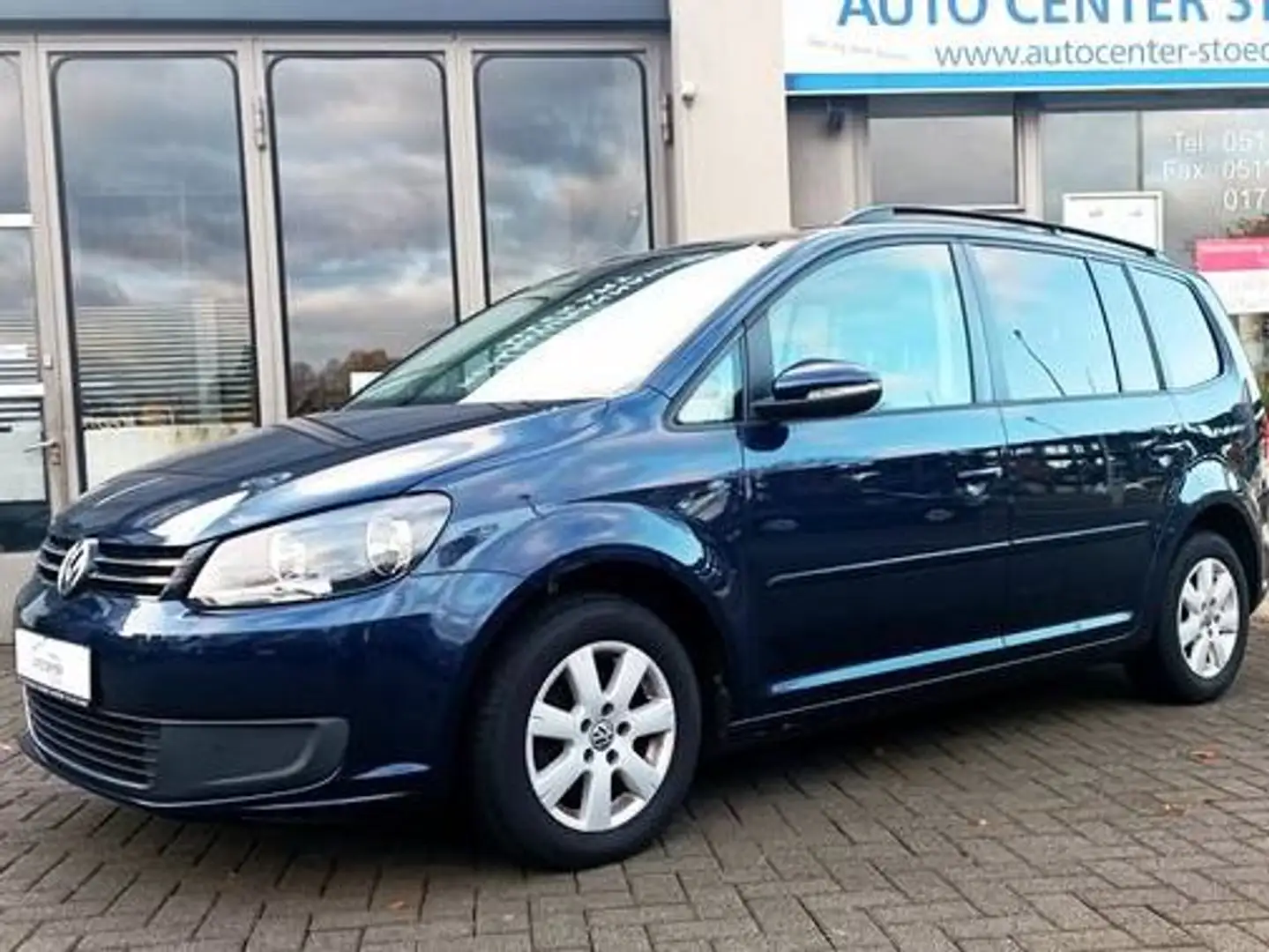 Volkswagen Touran Comfortline BMT Standheizung 1HAND AHK PDC Blau - 2
