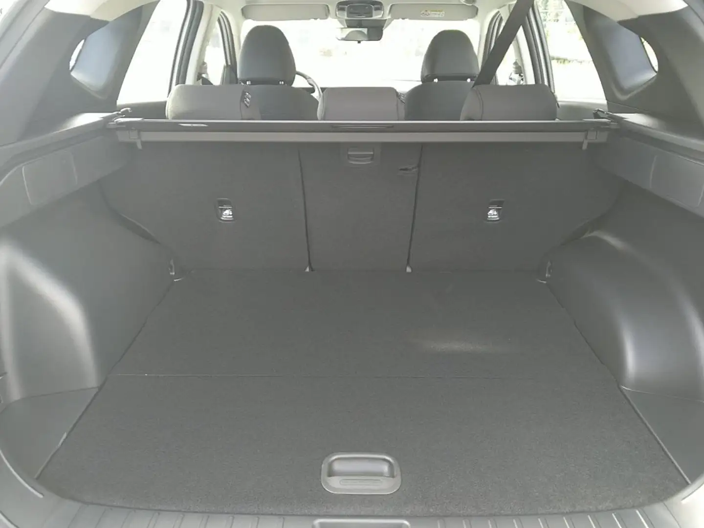 Hyundai TUCSON NX4 Jubile 1,6 T-GDi HEV 4WD AT Winterpaket Silber - 2