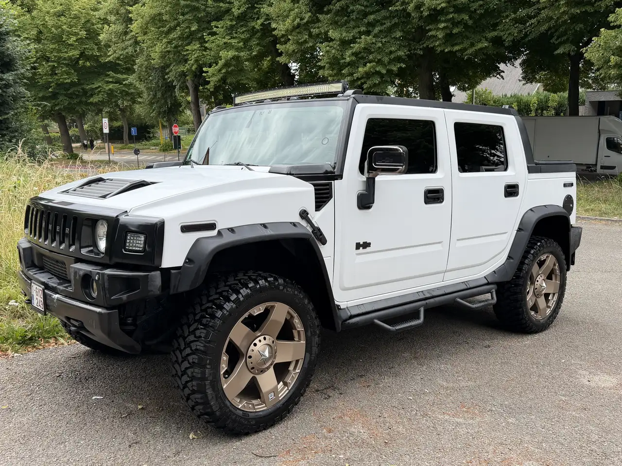 Hummer H2