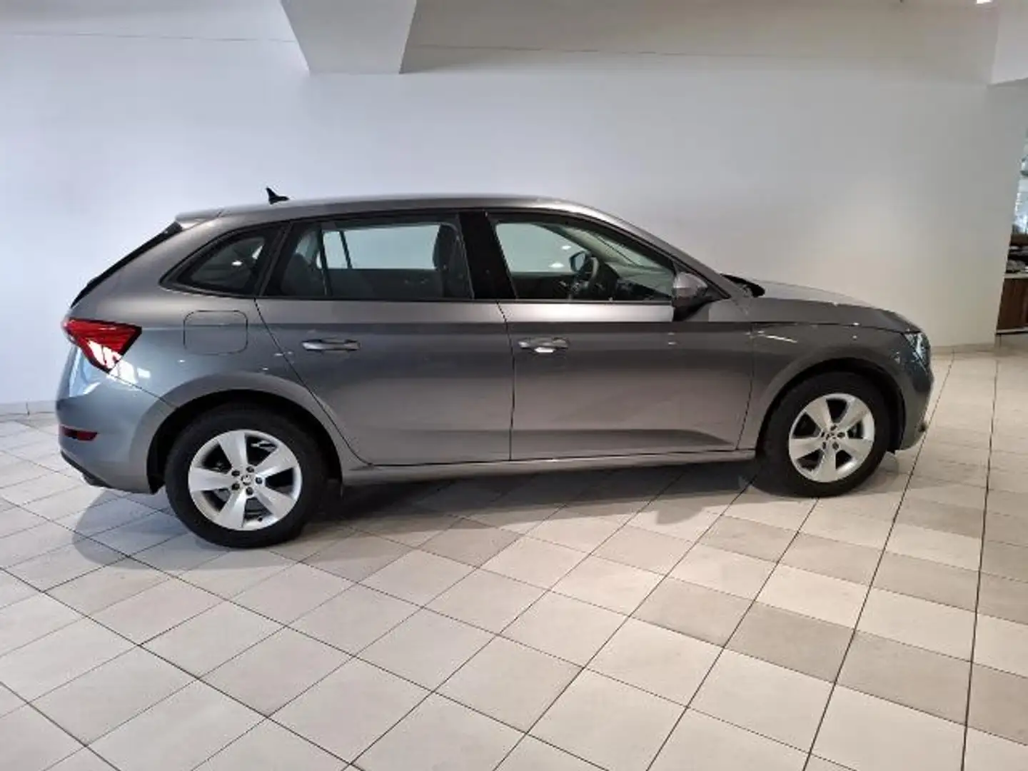 Skoda Scala 1.0TSI 5J.Garantie LED SHZ Grau - 2