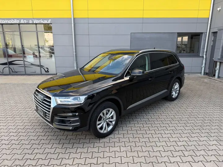 Audi Q7 3.0 quattro 7 SITZER/LEDER/NAVI/PANO/LED