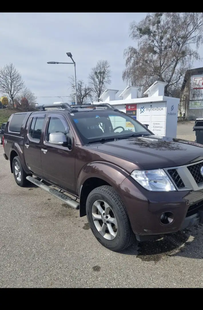 Nissan Navara Double Cab Platinum 2,5 dCi 4x4 DPF - 1