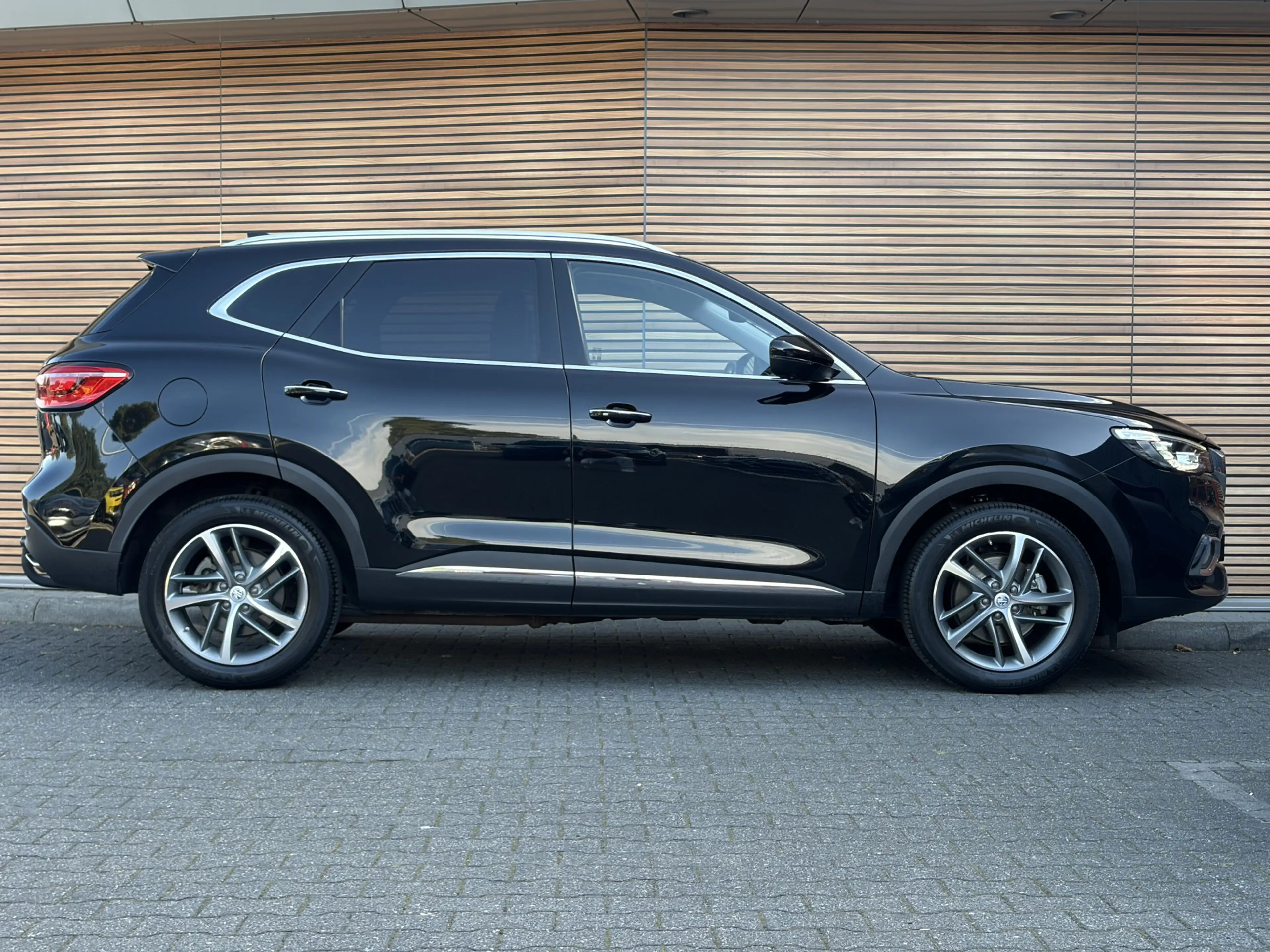 MG EHS 1.5 TGDI Luxury Trekhaak / Panodak / 360Camera — photo 6