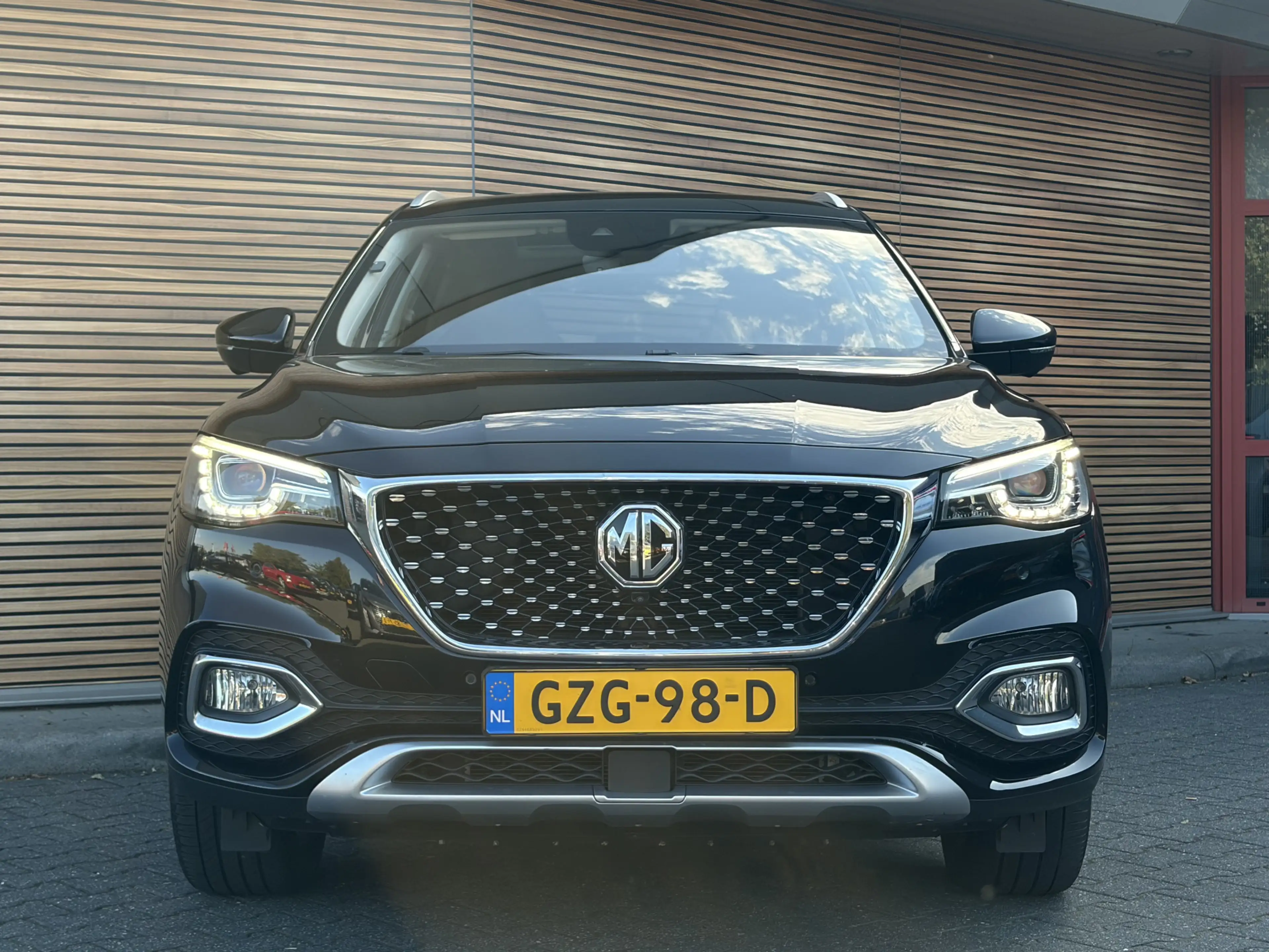 MG EHS 1.5 TGDI Luxury Trekhaak / Panodak / 360Camera — photo 8