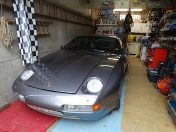 928 S