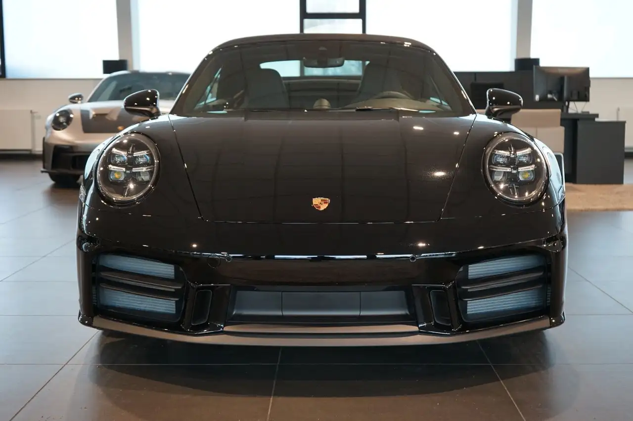 Porsche 992 .2 Carrera Cabrio | SportDesign | HD-Matrix 5