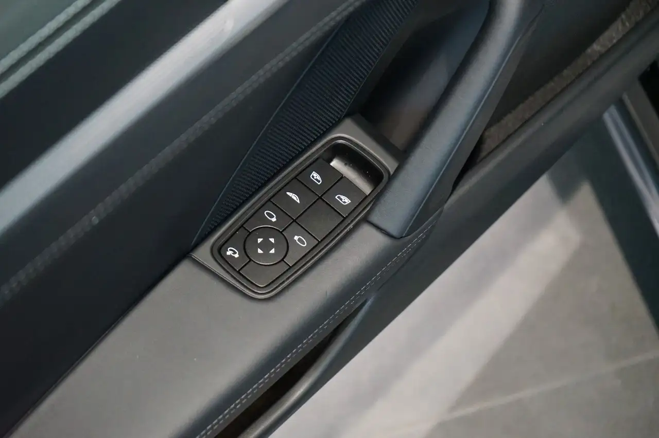Porsche 992 .2 Carrera Cabrio | SportDesign | HD-Matrix 13