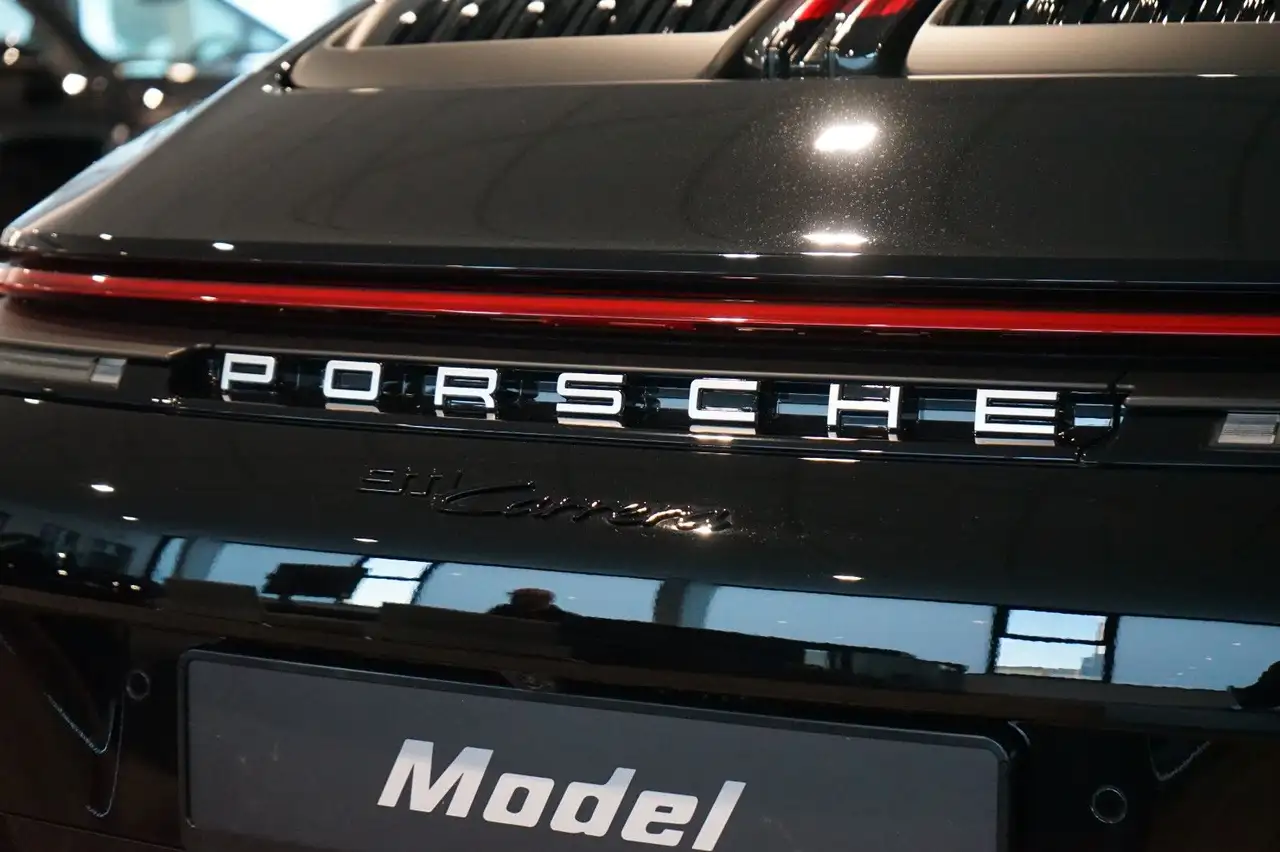 Porsche 992 .2 Carrera Cabrio | SportDesign | HD-Matrix 11