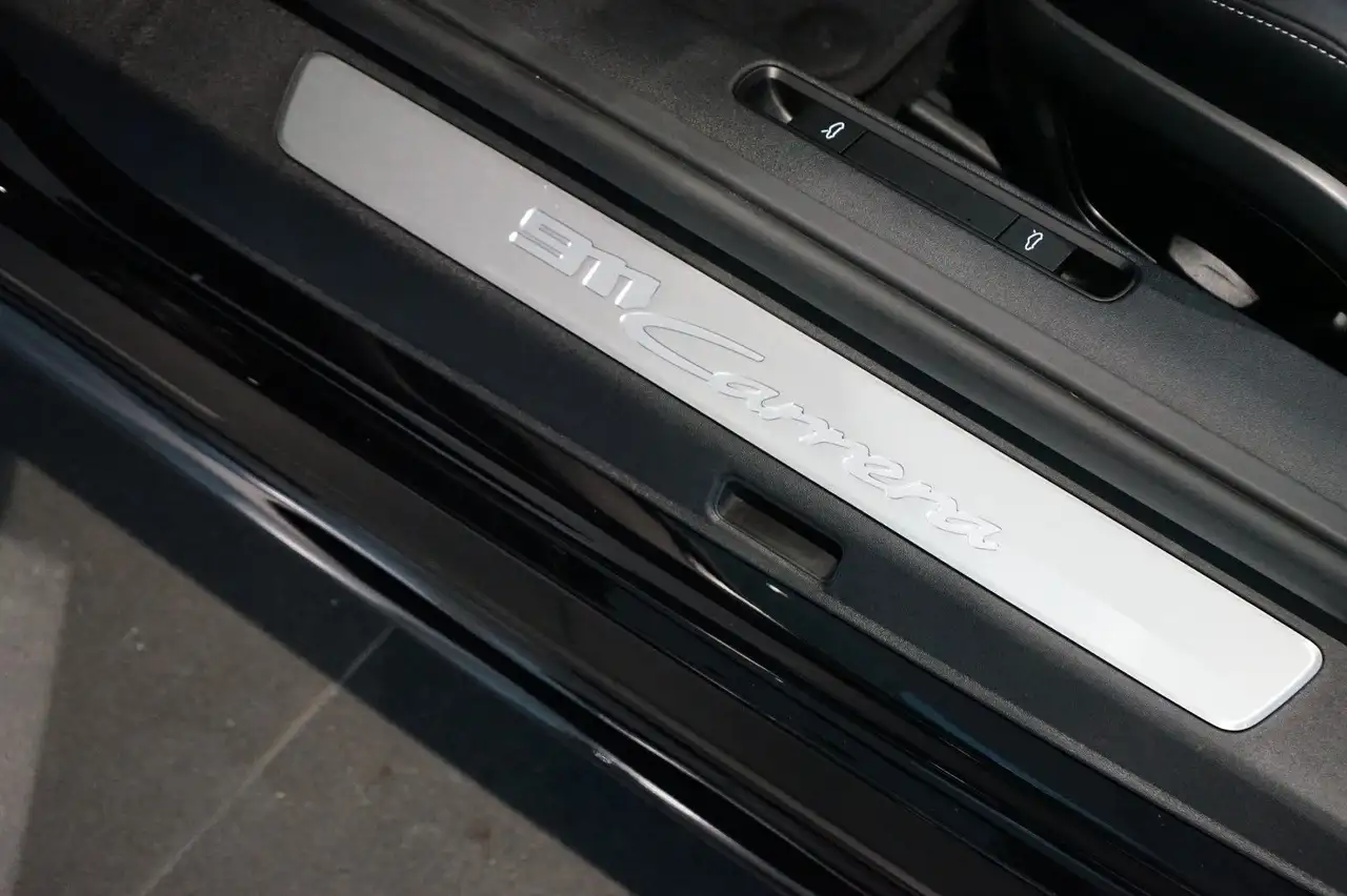 Porsche 992 .2 Carrera Cabrio | SportDesign | HD-Matrix 16