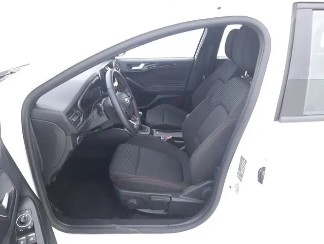 Ford Focus view 10