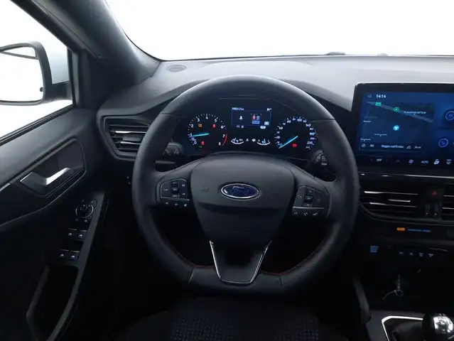 Ford Focus view 11