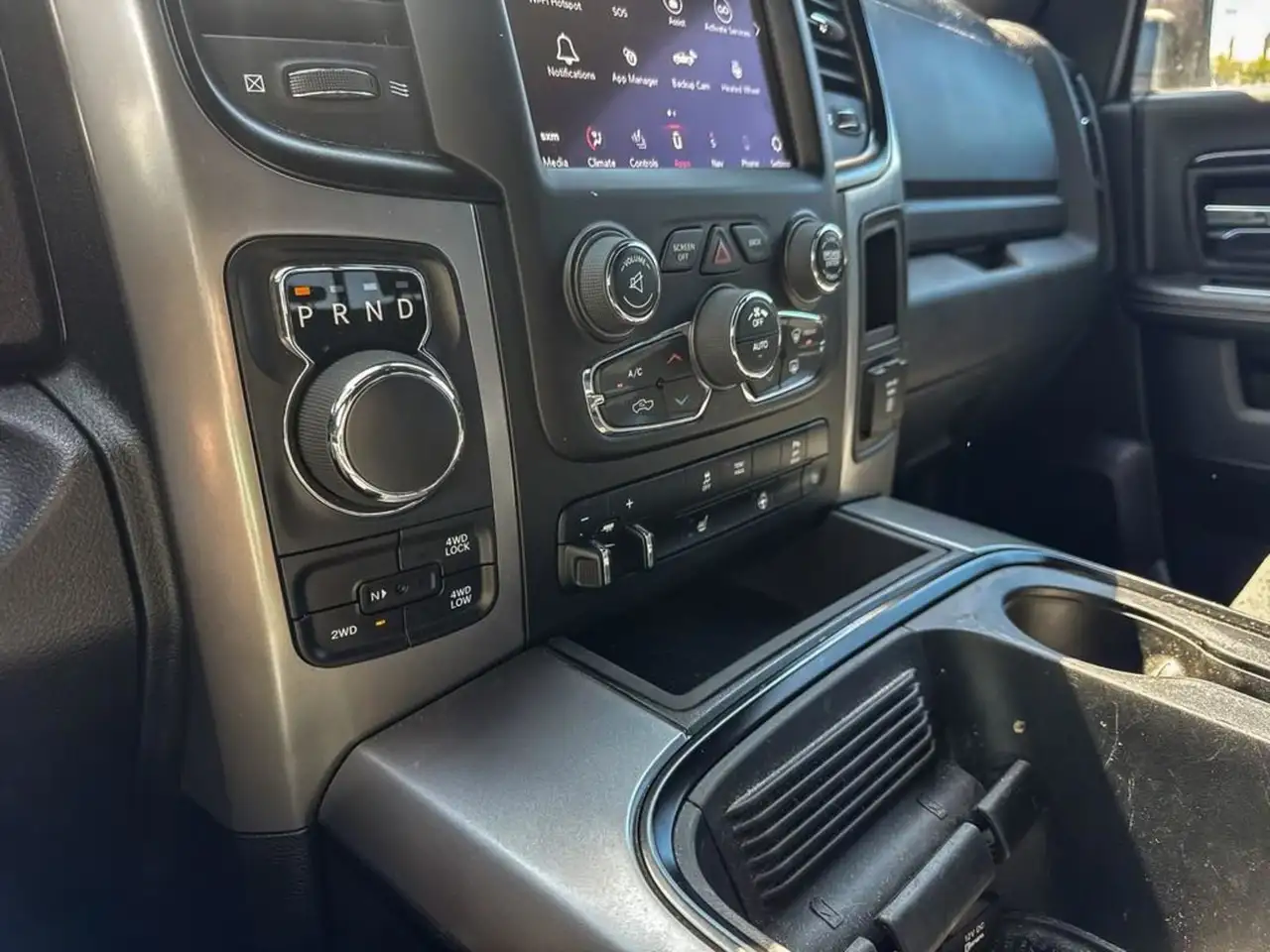 RAM 1500 снимка RAM 1500