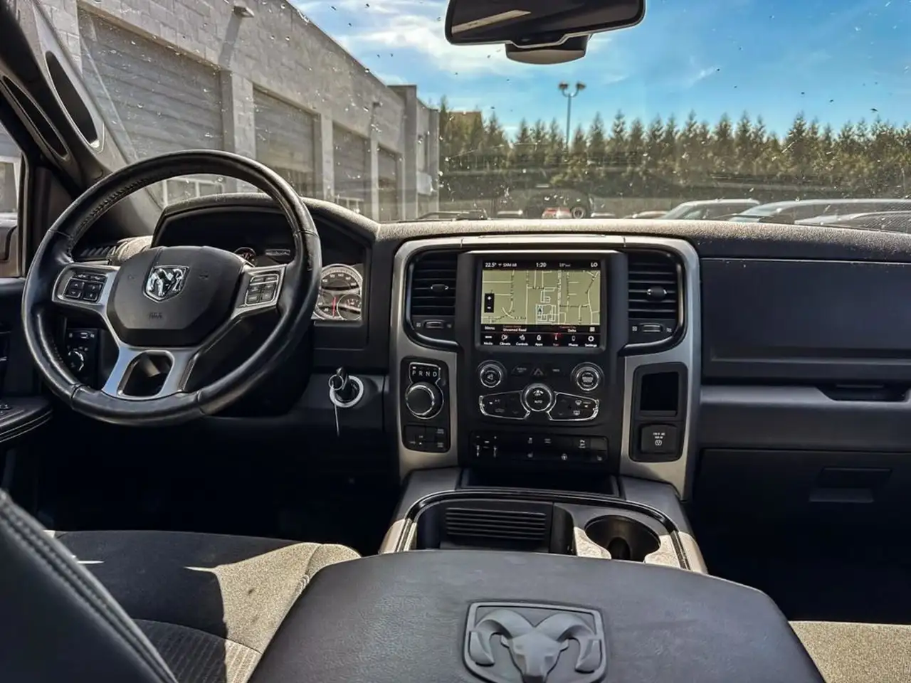 RAM 1500 снимка RAM 1500