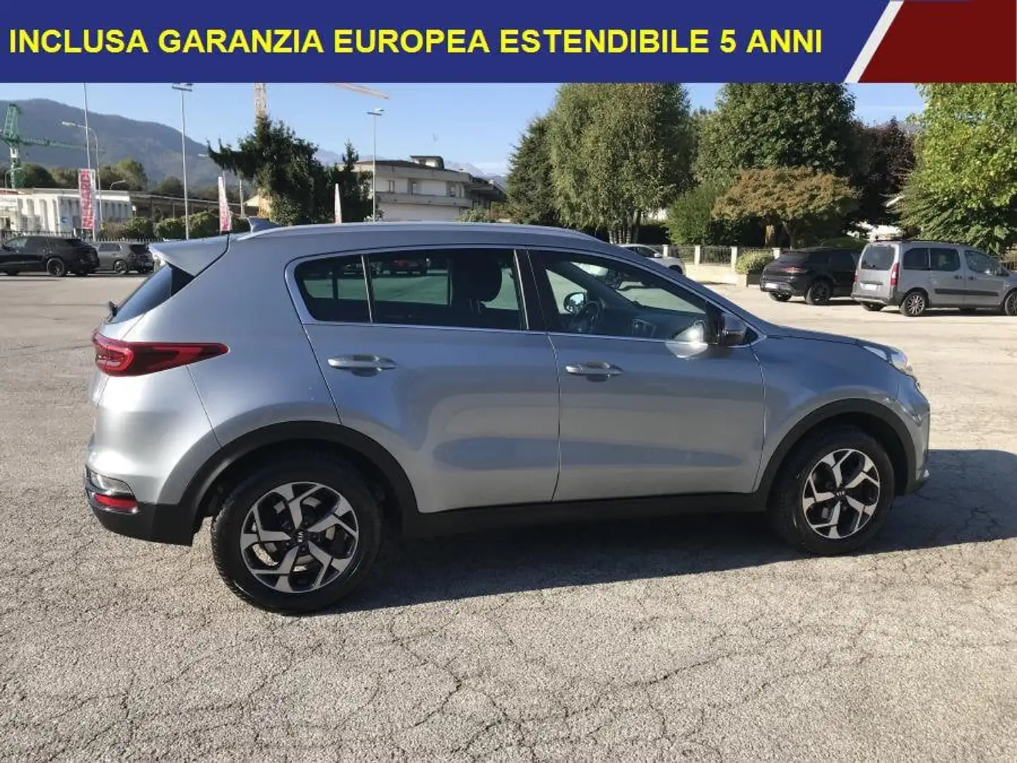 Kia Sportage 1.6 CRDI 115cv Business Class GARANZIA EUROPEA Zilver - 2
