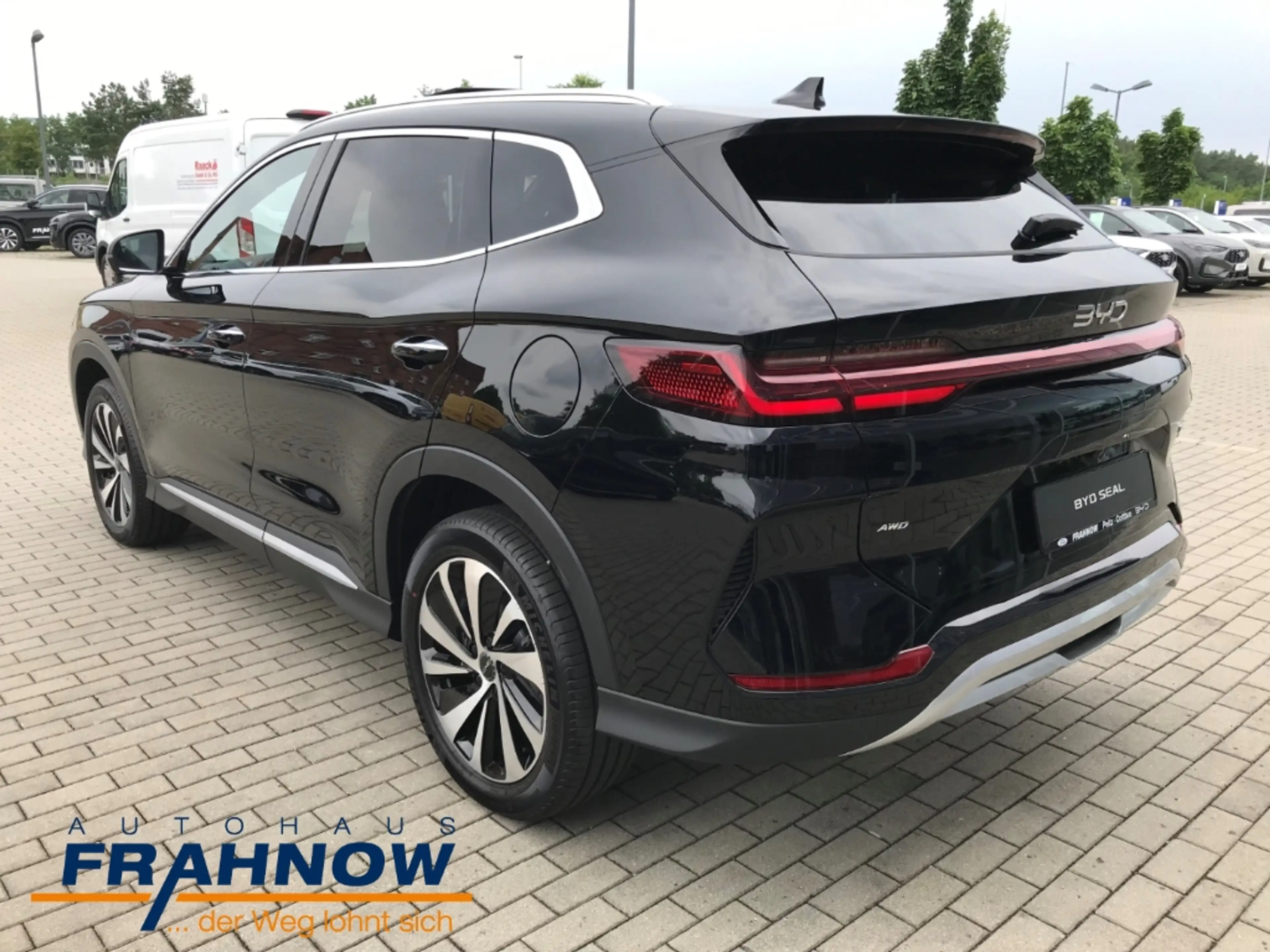 BYD Seal U 1.5 DM-i Design AWD LED ACC NAVI SHZ PDC — photo 6