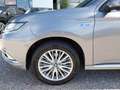 Mitsubishi Outlander PHEV 2,4 4WD Intense Silber - thumbnail 4