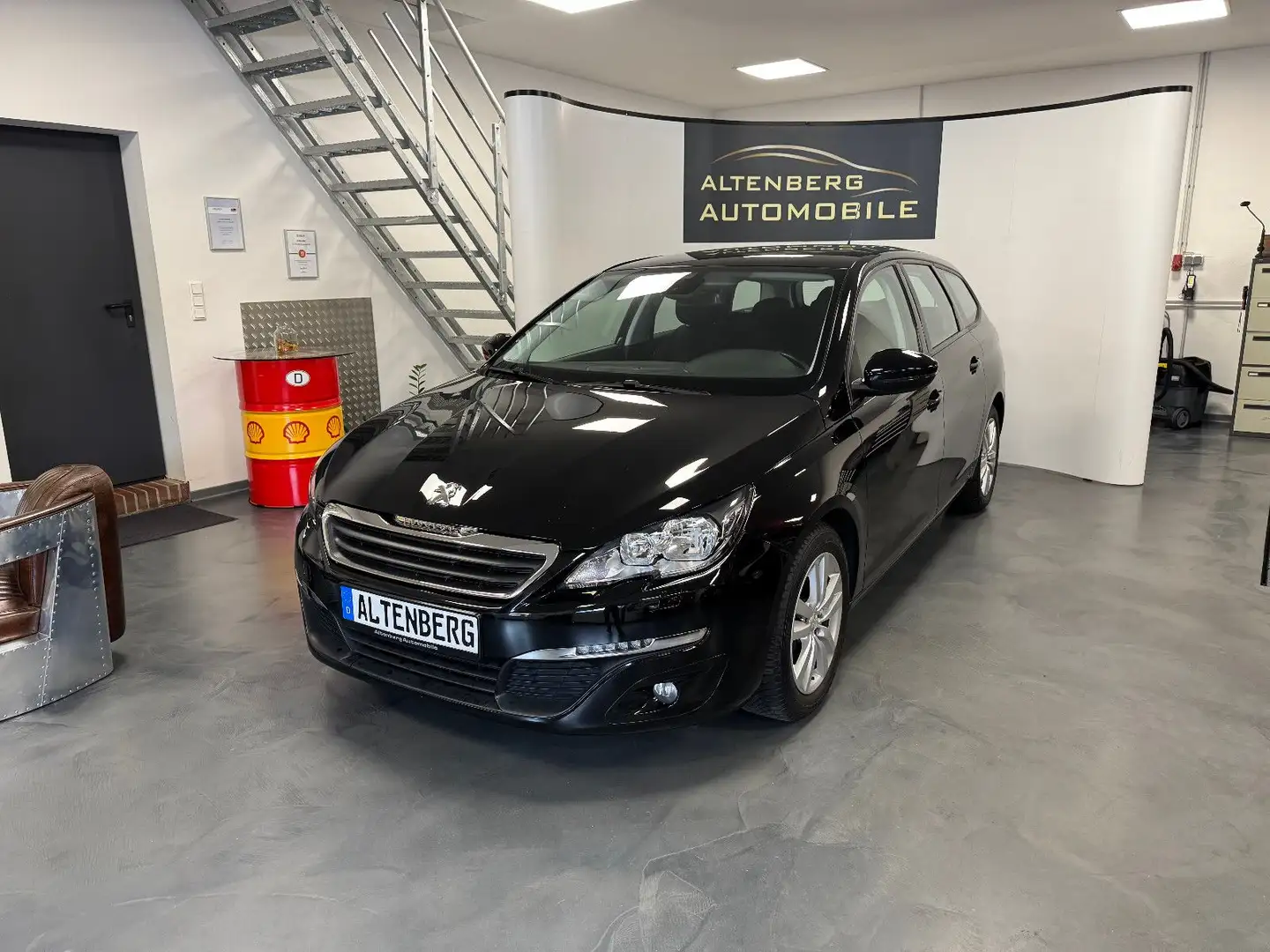 Peugeot 308 SW Active PDC Tempomat AHK Klima Sitzhzg. Noir - 1