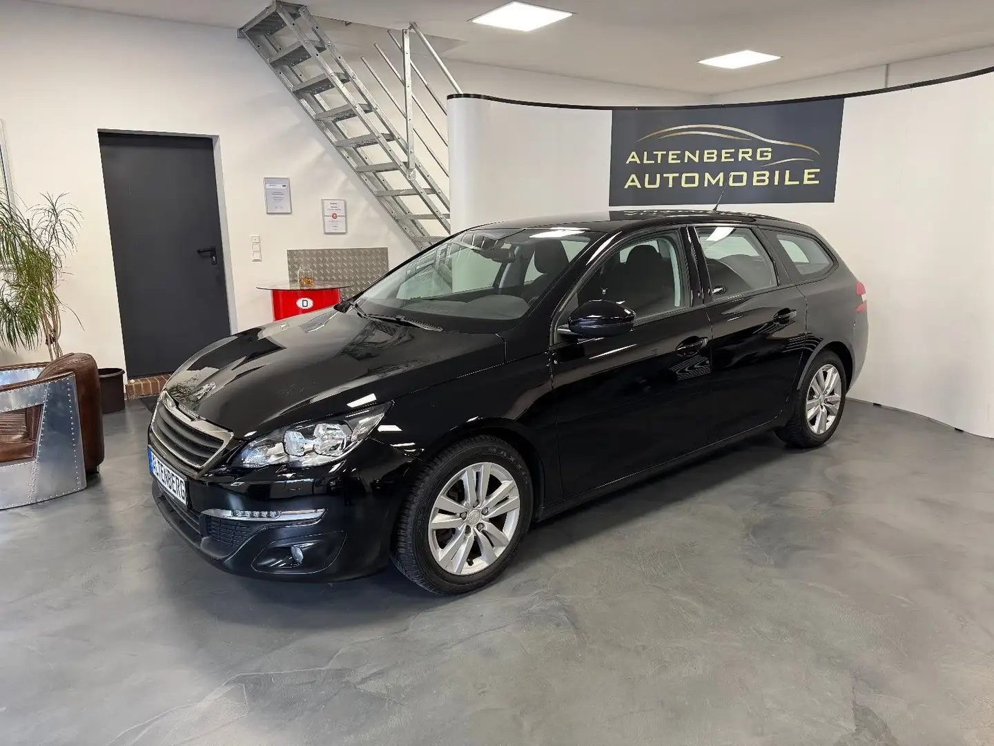 Peugeot 308 SW Active PDC Tempomat AHK Klima Sitzhzg. Noir - 2