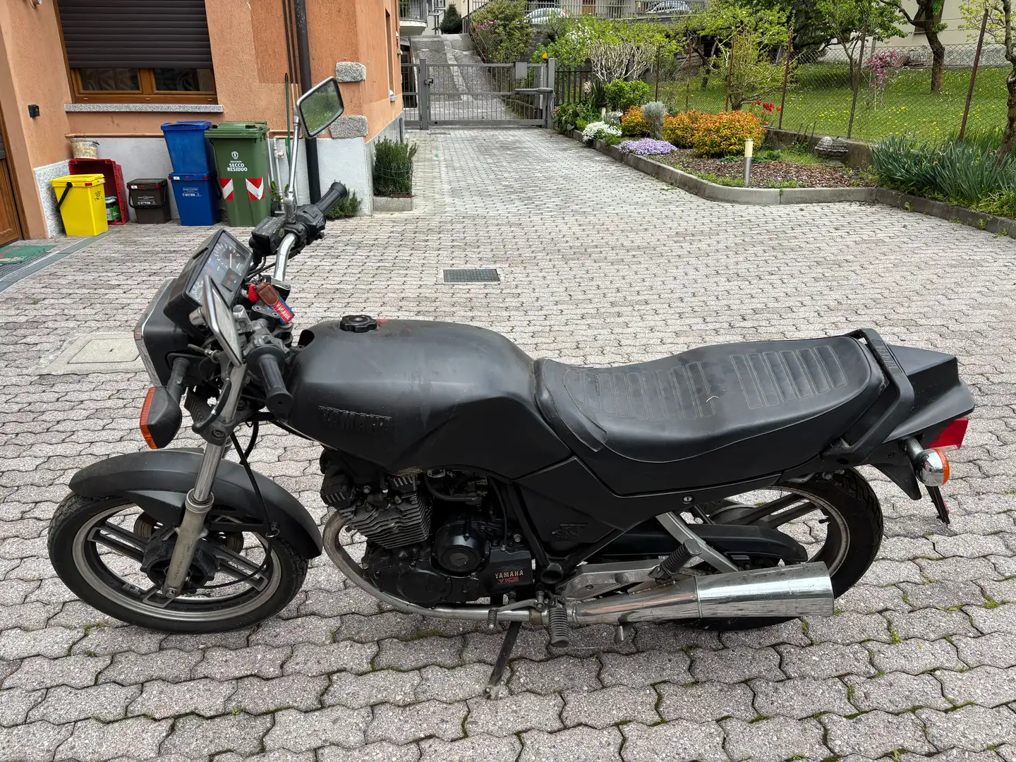 Yamaha XS 400 NAKED Nero - 1