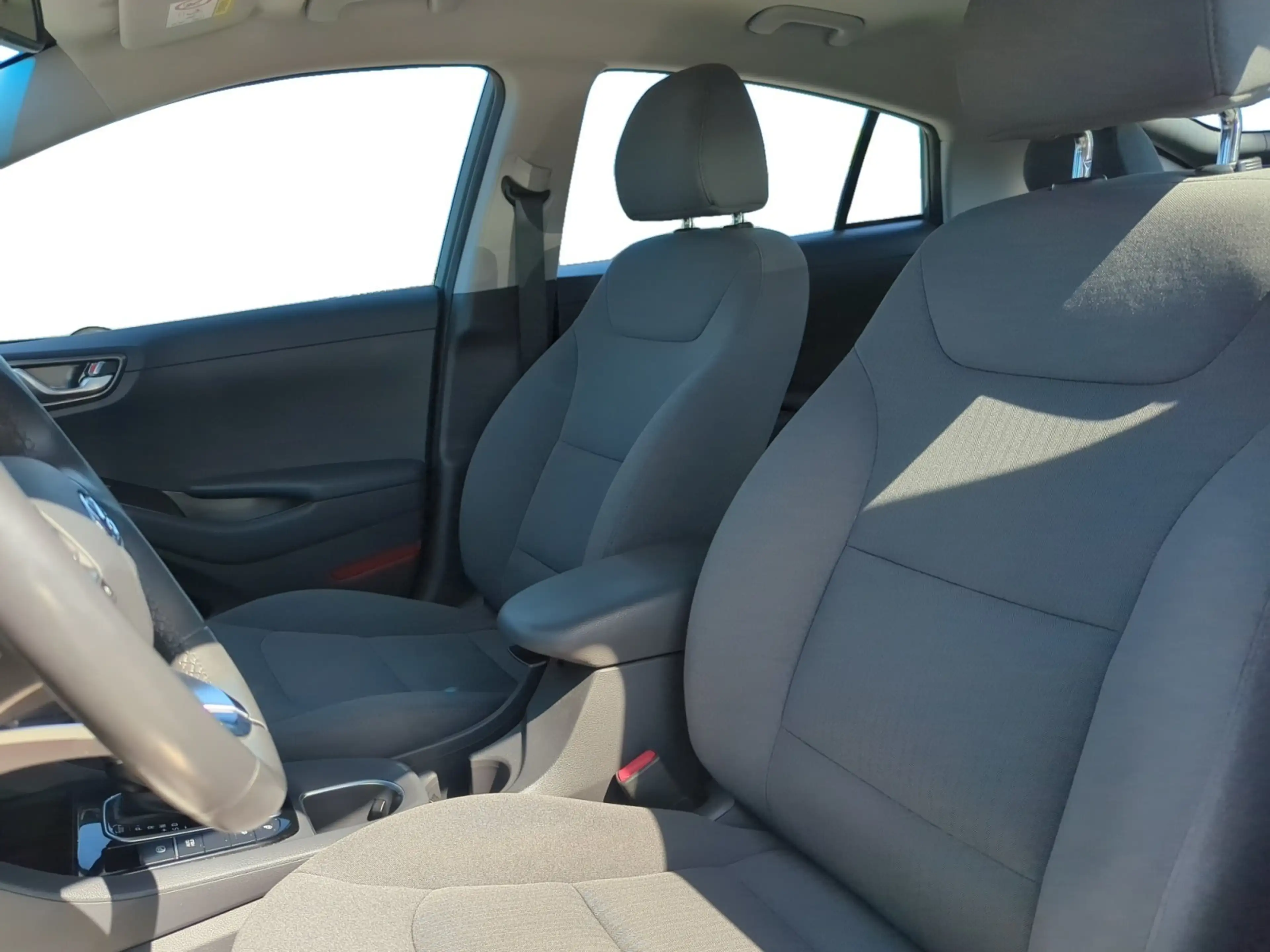 Hyundai IONIQ PHEV Plug-In Hybrid DCT APP*GRA*ACC*PDC*SHZ*RFK — photo 8