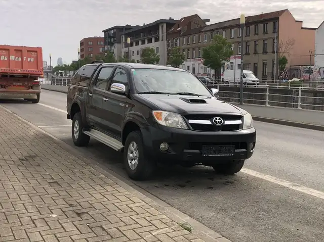 Toyota Hilux 3.0 D-4D 4WD SRX