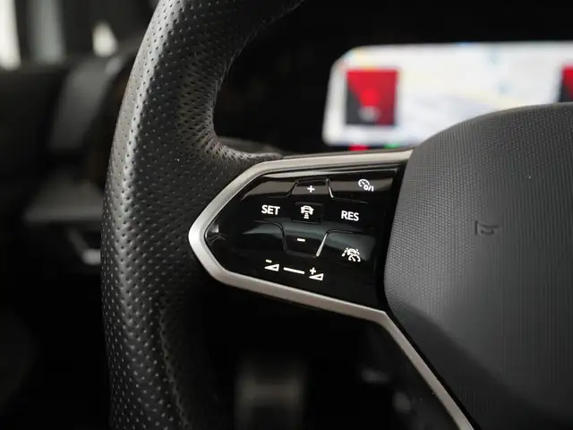 Volkswagen Golf view 8