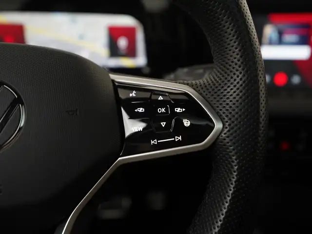 Volkswagen Golf view 10