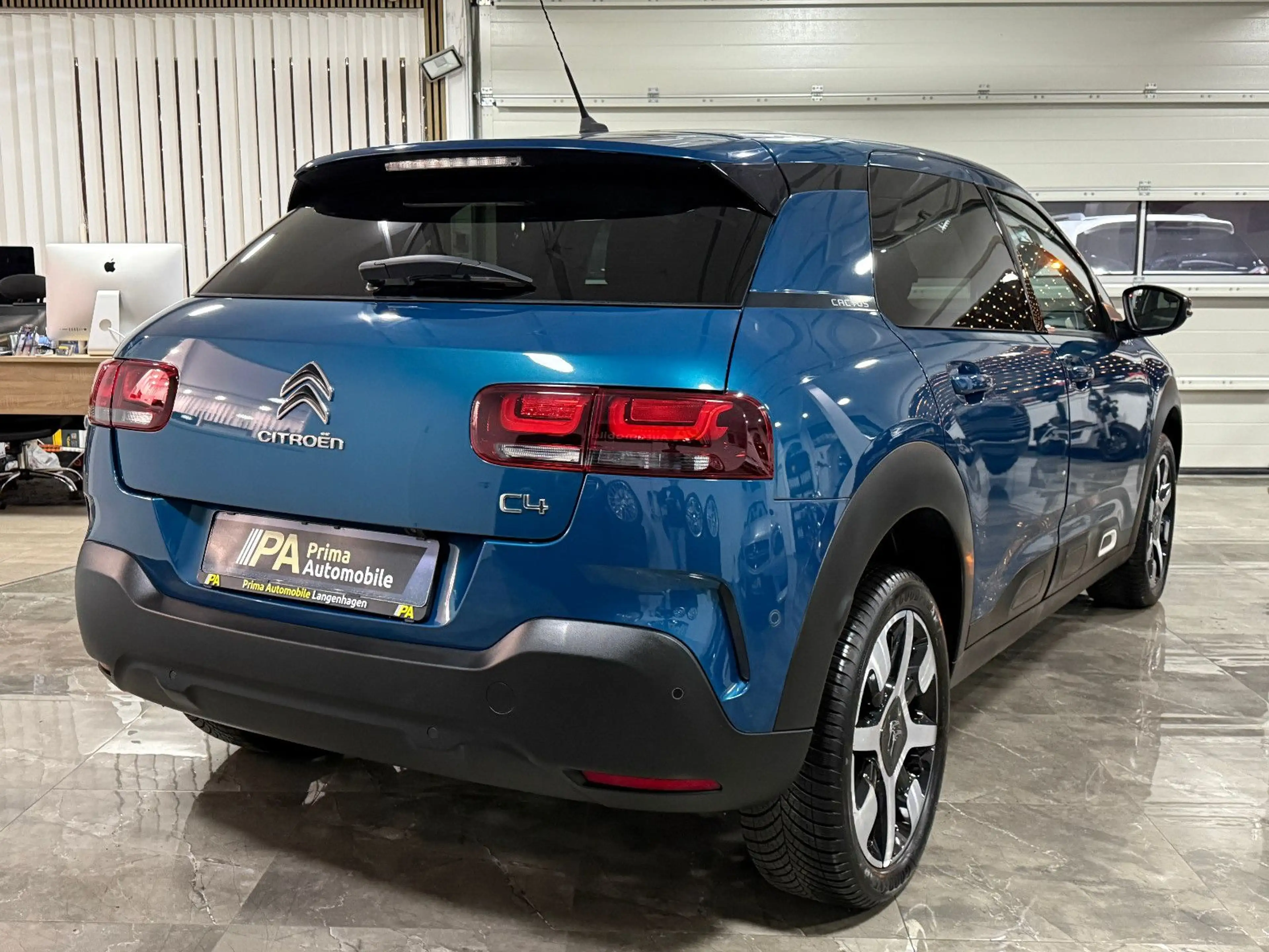 Citroen C4 Cactus 1.2 Shine 2. Hand Pano Kamera CarPlay — photo 4