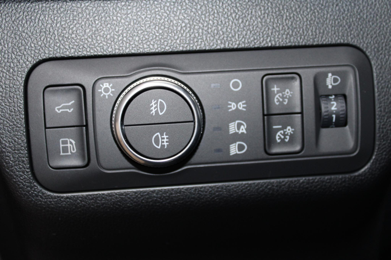 Ford Kuga 2.5 PHEV ST-Line X — photo 14