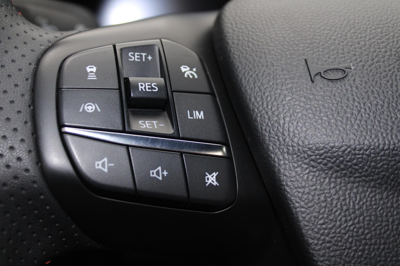 Ford Kuga 2.5 PHEV ST-Line X — photo 15