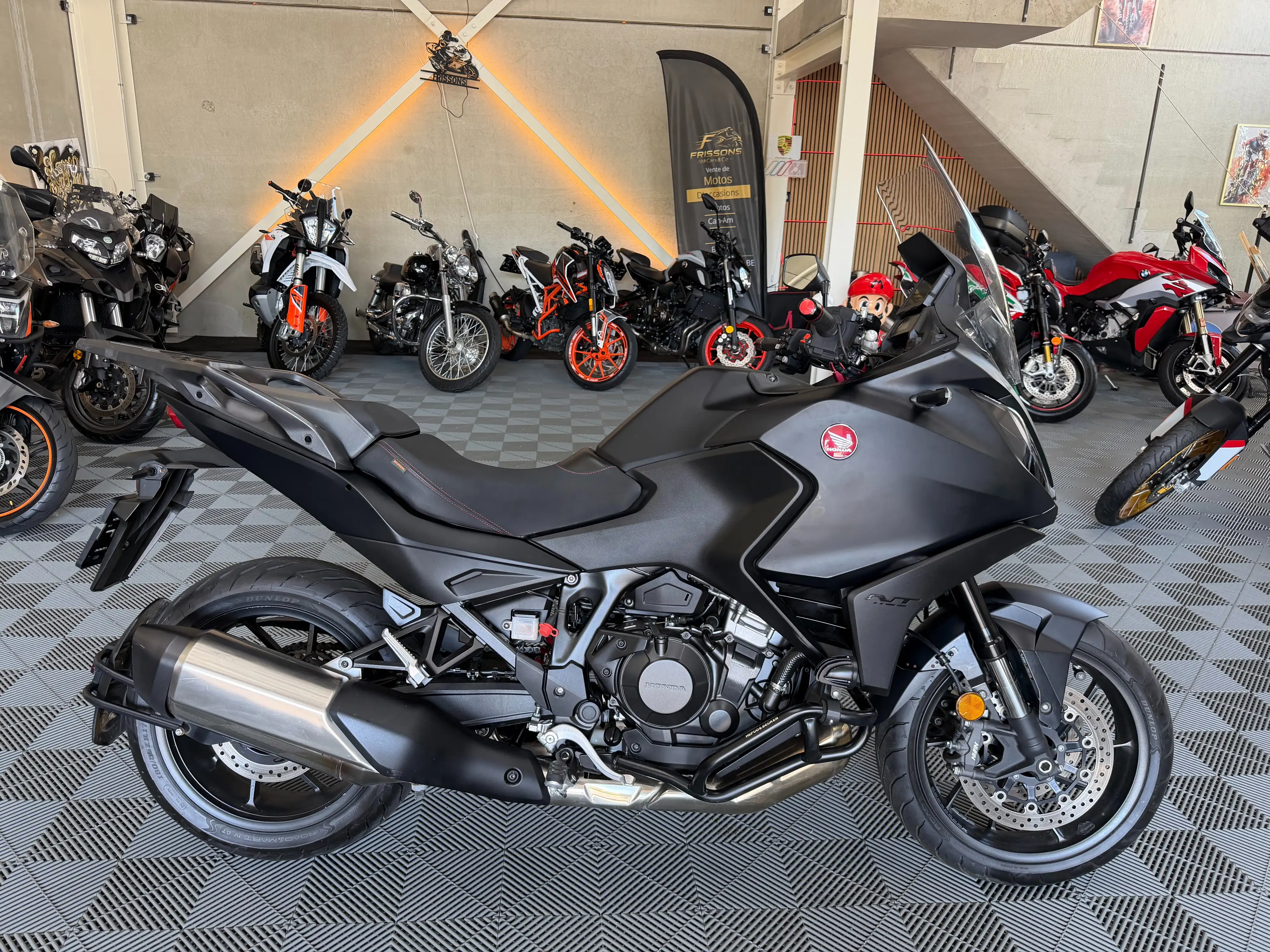 Honda NT 1100 — photo 2